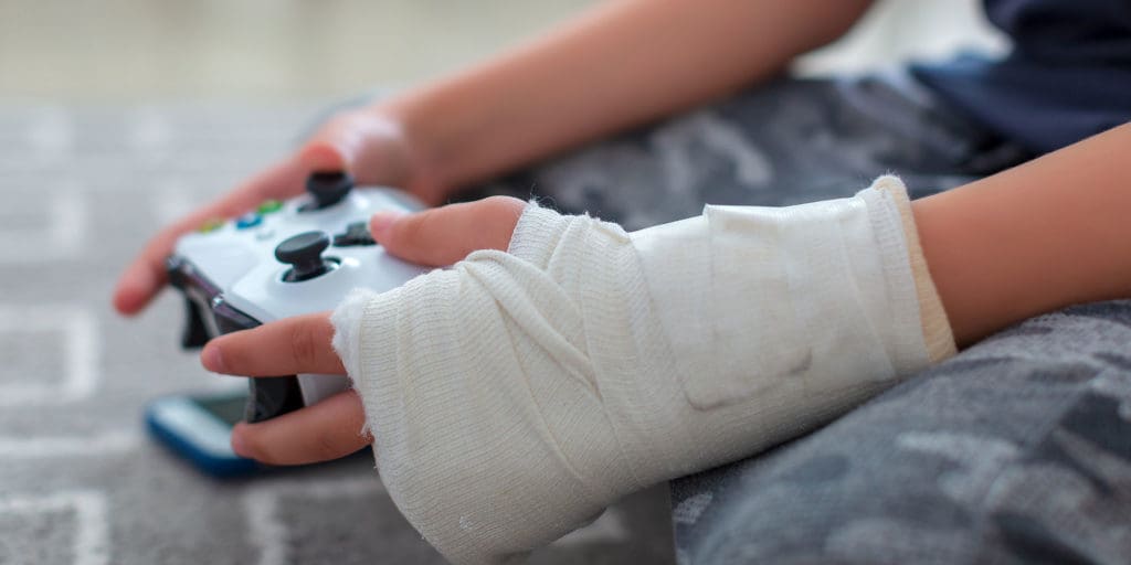 hospitals use video games to treat pain