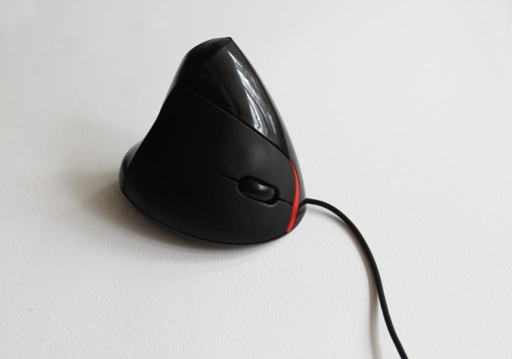 Mouse for carpal tunnel