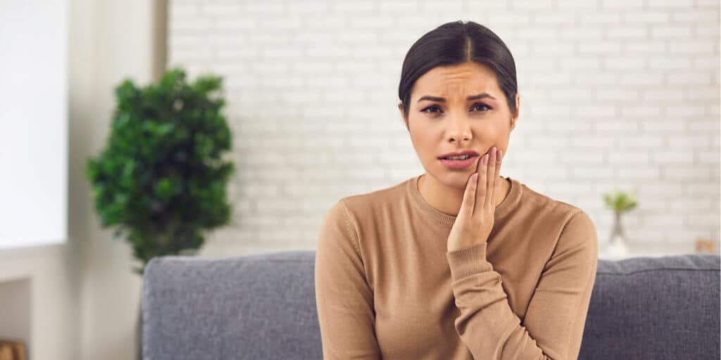 What Does It Mean When Your Jaw Joint Hurts? Symptoms of TMJ Disorders