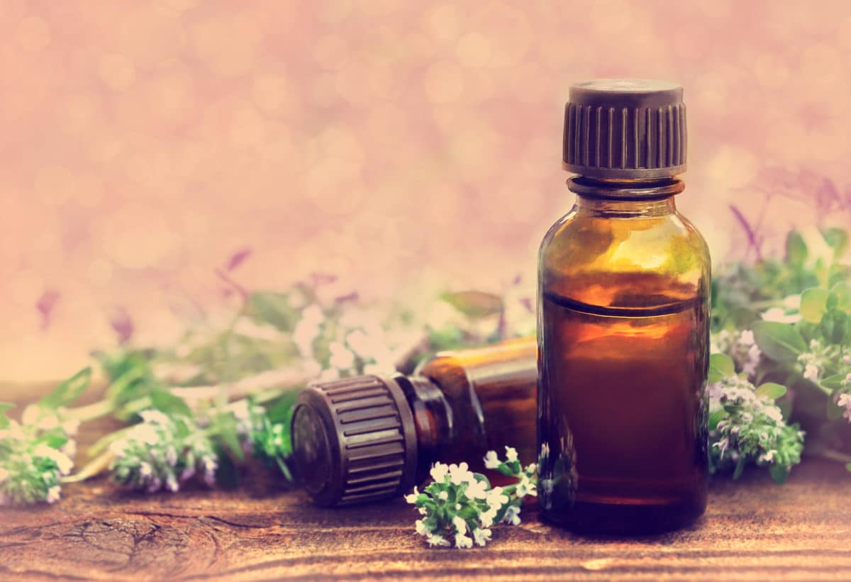 Thyme essential oil for eczema
